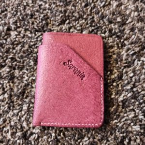 _nahkainen korttikotelo_nahkakotelo pankkikortille_korttikotelo nahkaa_nahkatuotteet tilaustyönä_kotimaiset nahkatuotteet_suomessa valmistetut nahkatuotteet_